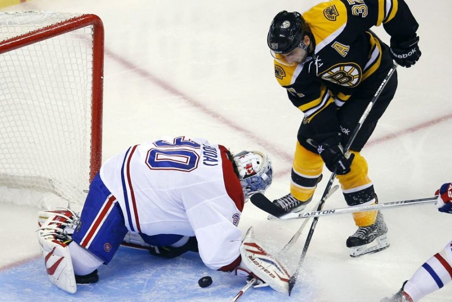Patrice Bergeron a marqué un but pour les... (PHOTO BRIAN SNYDER, REUTERS)