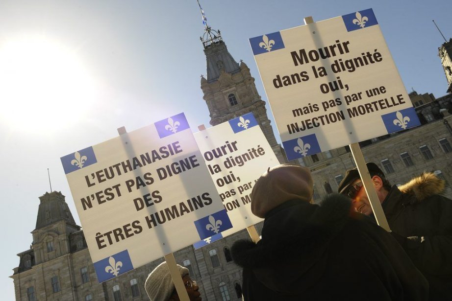 Manifestation contre l'euthanasie à Québec