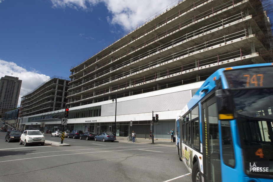 Gare D Autocars De Montreal Quebec Remet 10 Millions A L Amt La Presse