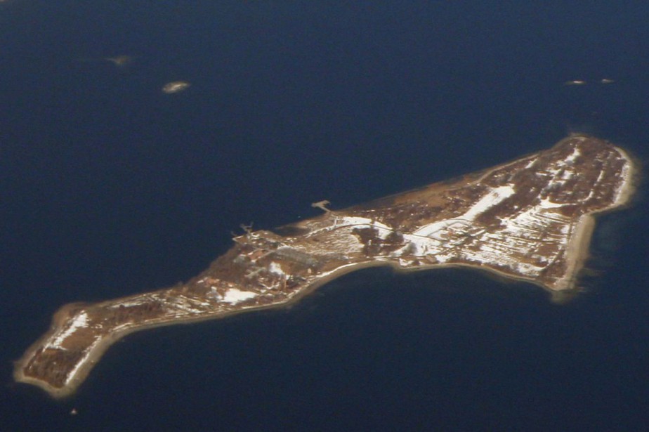 New York: landmark Hart Island cemetery deal