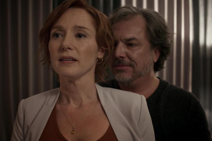 Sandra Dumaresq et Christian Bégin dans Le problème... (fournie par la production)