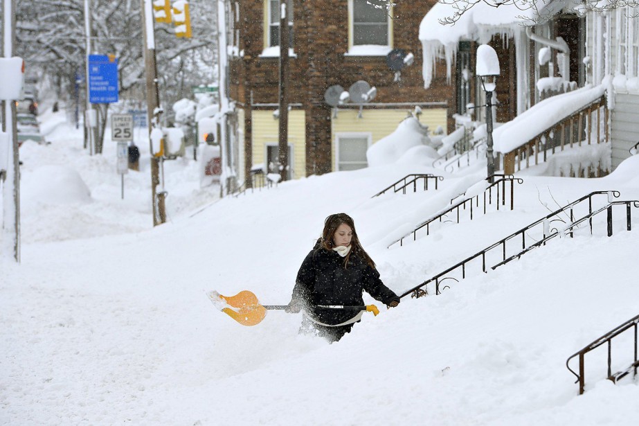 La Ville D Erie En Pennsylvanie Engloutie Par La Neige La Presse