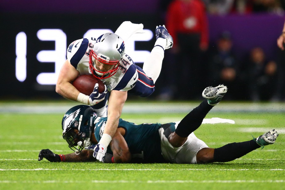 Rex Burkhead et Jalen Mills.... (USA TODAY Sports)