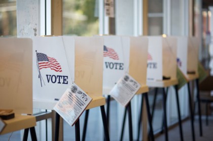 1 800 000 : nombre d'«individus décédés» qui voteront pour «quelqu'un d'autre»...