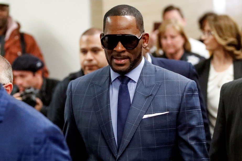 R. Kelly arrêté pour pornographie infantile | Musique