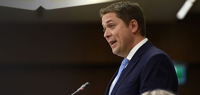 Direction du PCC: pas question de se laisser distraire, dit Scheer