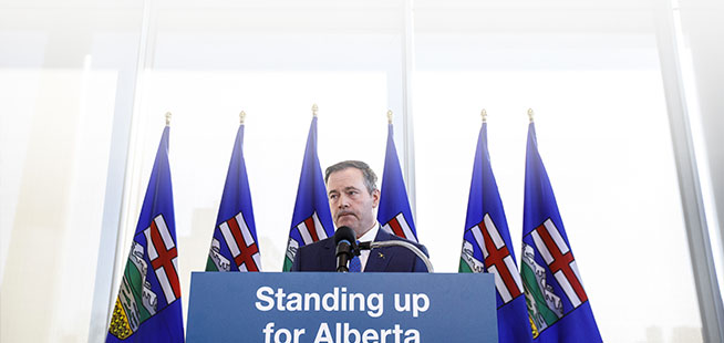 Abandon du projet Frontier: l'Alberta se braque